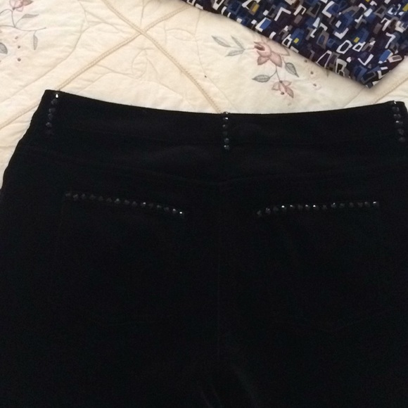 St. John Designer Black Velvet Pants Size 8 - Picture 4 of 4